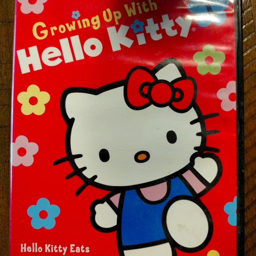Growing Up with Hello Kitty 1 (DVD, 2012)